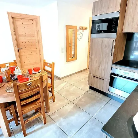 3* Au Centre Des Gets, Avec Balcon-terrasse, Wifi, Et Garage - Fr-1-598-137 Les Gets