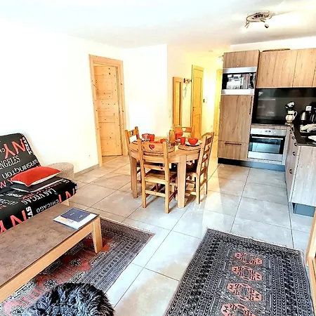 3* Au Centre Des Gets, Avec Balcon-terrasse, Wifi, Et Garage - Fr-1-598-137